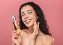 Huile démaquillante : comment bien la choisir ?